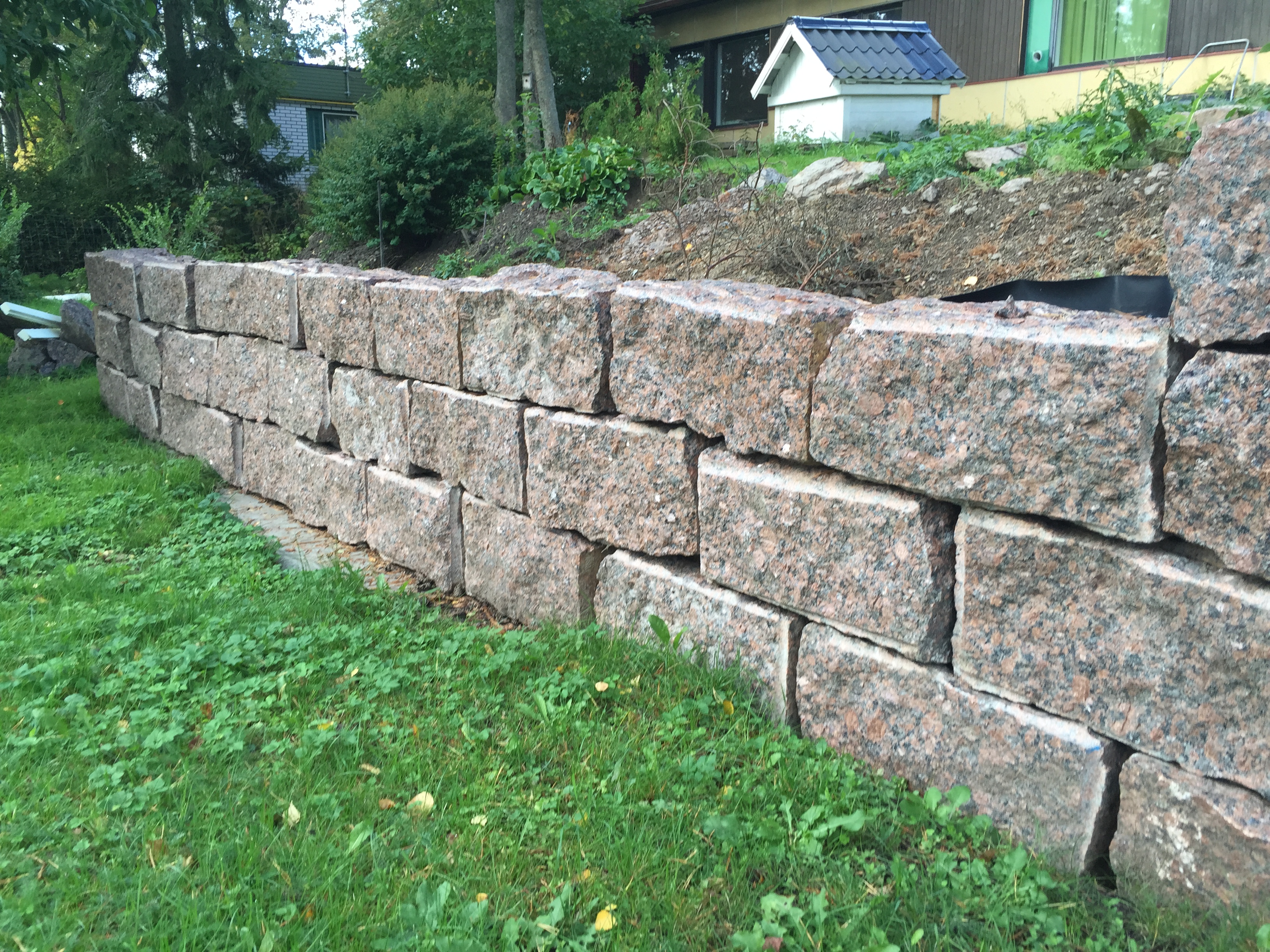 300x300x600 Lohkomuurikiviä